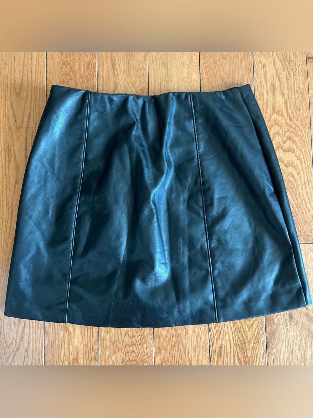 Abercrombie & Fitch Vegan Leather Mini Skort in Black - Size Small